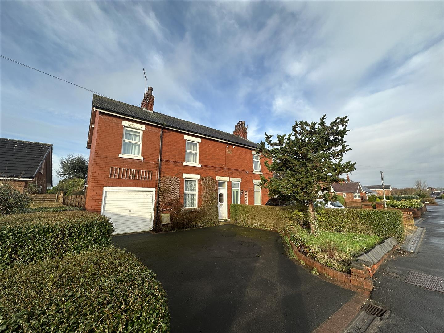 Properties for Sale Wainwright and Edwards Estate Agents